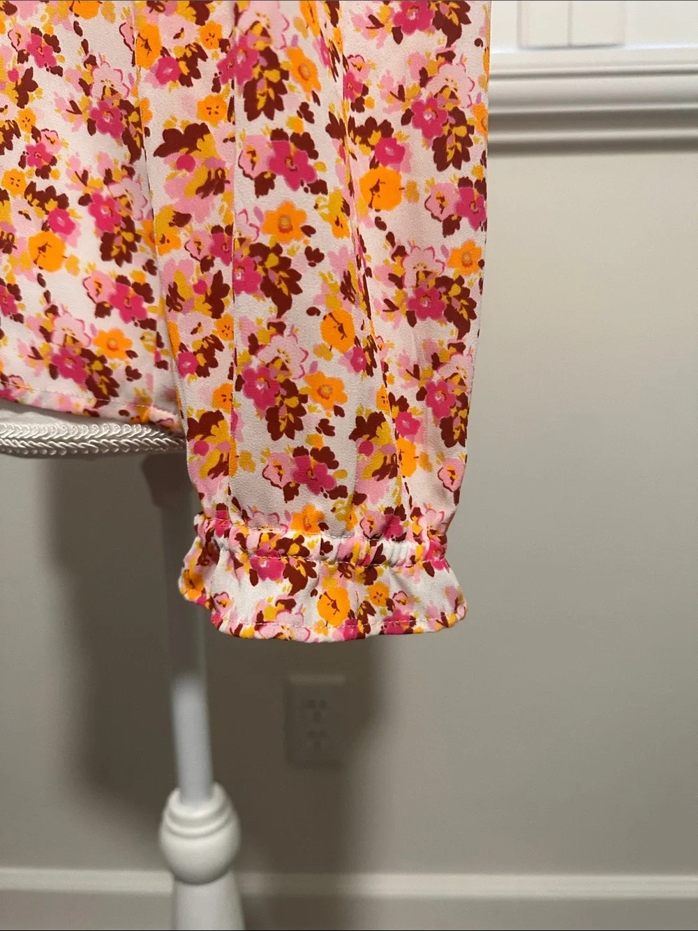 J. Crew Pink Floral V-Neck Long Sleeve Blouse Small | Ax